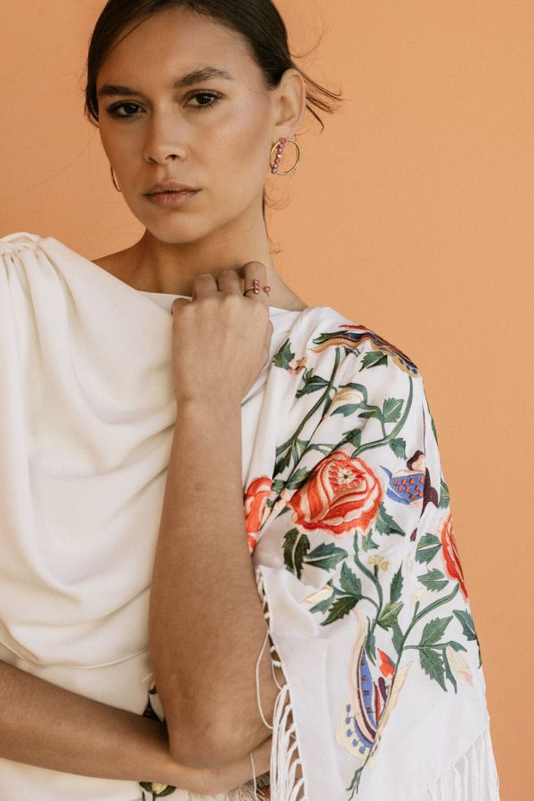 mantoncillo-seda-blanco