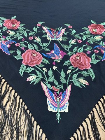 mantoncillo-seda-negro