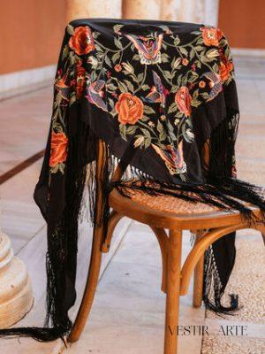 mantoncillo-seda-negro