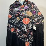 Manton-antiguo-seda-negro