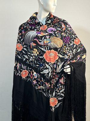 Manton-antiguo-seda-negro