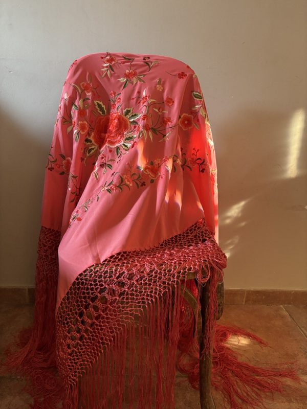 Mantón rosa coral - Imagen 7