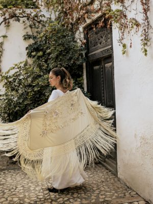 manton-beige-blancos
