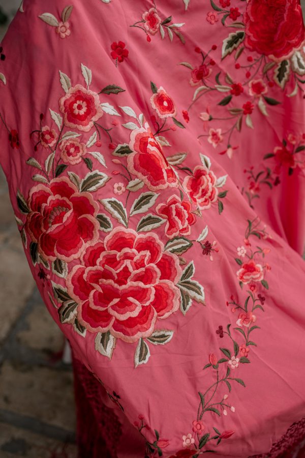 Mantón rosa coral