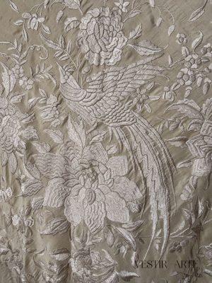 manton-antiguo-marfil