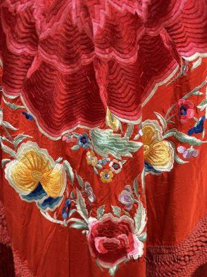 Mantón antiguo rojo cigarrera