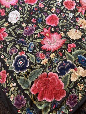 manton-manila-tulipan-ala-mosca