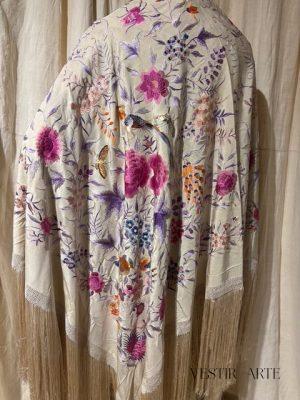 mantón marfil colores pastel