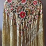 manton-tulipanes-amarillo