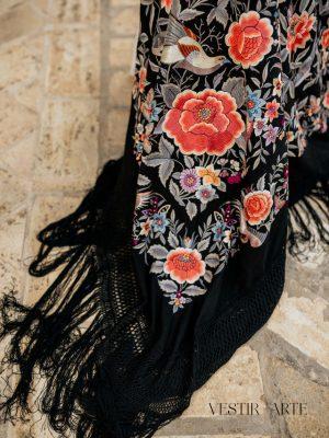 MANTON-NEGRO-ANTIGUO