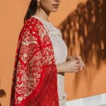 manton seda antiguo chino rojo y marfil