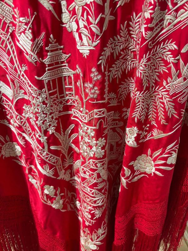 manton seda antiguo chino rojo y marfil