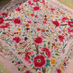 manton seda antiguo rosa y multicolor