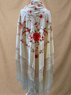 Manton seda crema con rosas y pájaros