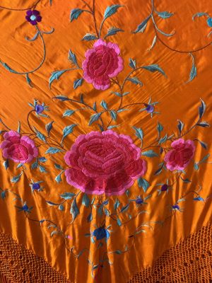 Manton-manila-naranja-rosa