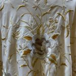 mantón bordado marfil bordado beige