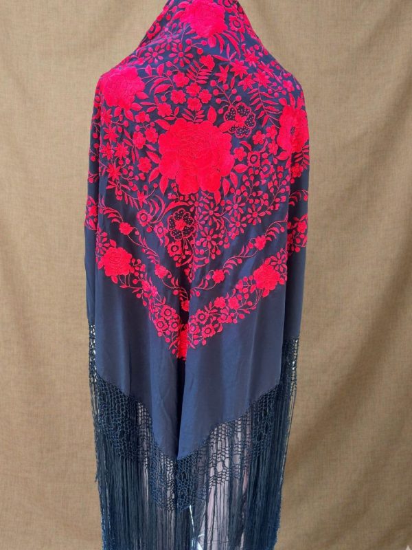 mantón vintage negro y rojo