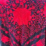 mantón vintage negro y rojo