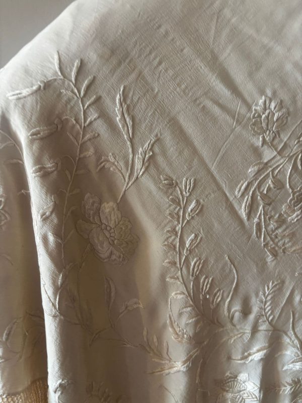 mantón vintage marfil