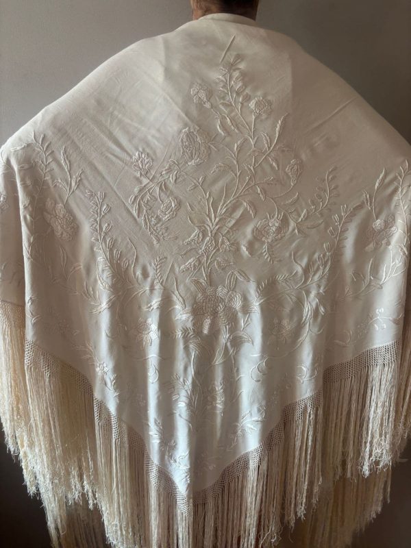 mantón vintage marfil