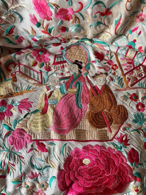 mantón antiguo chino crema y multicolor