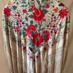 manton antiguo marfil y multicolor