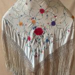 mantón vintage marfil multicolor